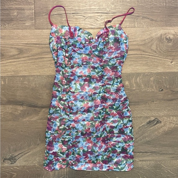 Women’s Endless Rose ruched Mini Dress, XS - Picture 4 of 9